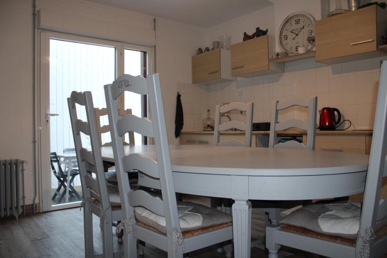 Chambres D'Hotes Chez Laure & Francois パンポル エクステリア 写真
